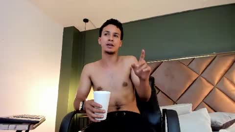 marcus_jeron online show from August 6, 2:10 am