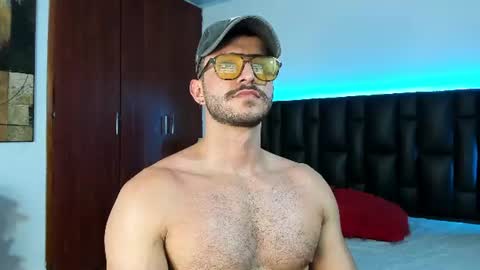 marcus_lafourt online show from July 31, 7:52 pm