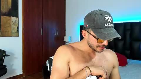 marcus_lafourt online show from July 31, 9:09 pm