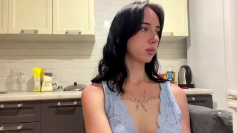 Isabella online show from July 31, 6:02 pm