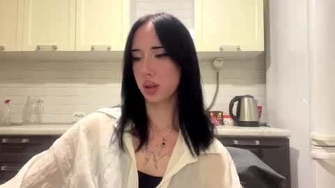 Isabella online show from August 2, 5:09 pm