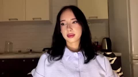 Isabella online show from August 7, 8:42 pm