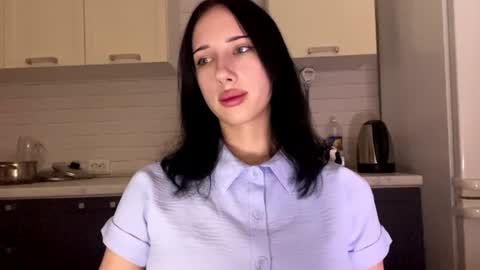 Isabella online show from August 8, 5:35 pm