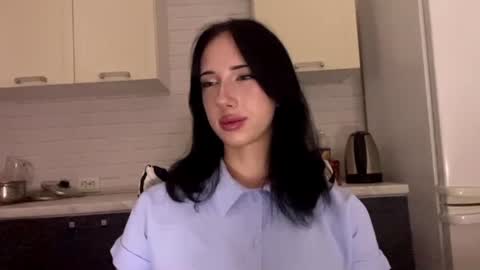 Isabella online show from August 9, 6:42 pm