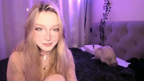 Margo online show from August 10, 9:38 pm