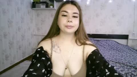 margoshine_ online show from July 11, 2:34 pm