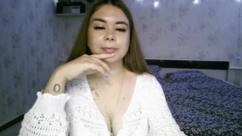 margoshine_ online show from July 11, 6:47 pm
