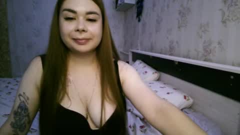 margoshine_ online show from August 10, 8:32 pm