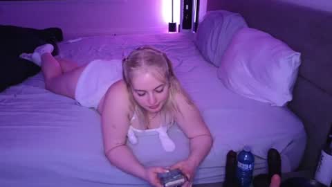margot_robbie7 online show from July 31, 3:13 am