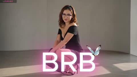 Laura online show from August 7, 6:19 pm