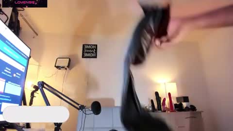 maria_cardenas online show from July 31, 1:01 am