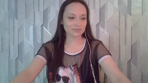 maria_pink_ online show from August 7, 10:15 am