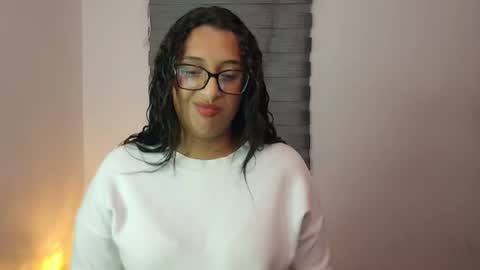 maria_stevens_s online show from August 11, 9:50 pm
