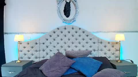 mariabelenx online show from August 10, 2:29 pm