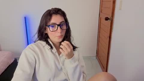 Maria online show from August 8, 9:59 pm