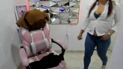 mariana01_m online show from August 14, 4:54 pm