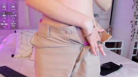 mariana__thompson online show from August 8, 4:01 am
