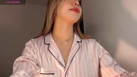 mariana_es online show from August 9, 4:13 am