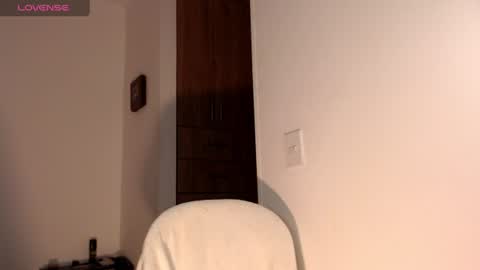 mariana_es online show from August 16, 1:20 am