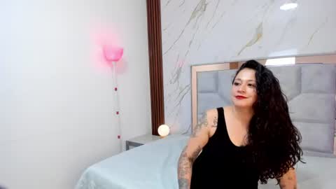 Mariana Escandon online show from August 5, 6:28 pm