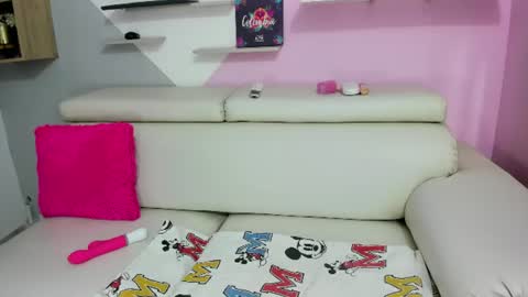 mariana_noir online show from August 8, 1:05 am
