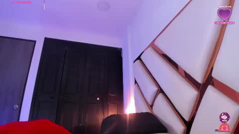  Mariana online show from August 1, 9:54 pm