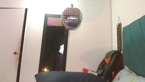 mariana_star1 online show from August 12, 10:06 am