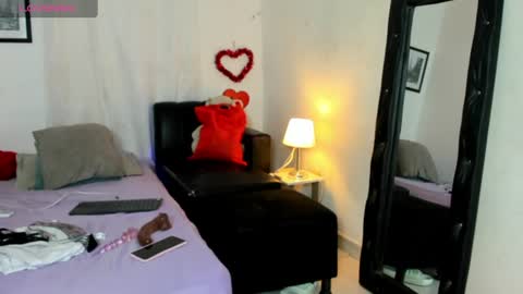 mariana_villa3 online show from July 14, 5:25 pm