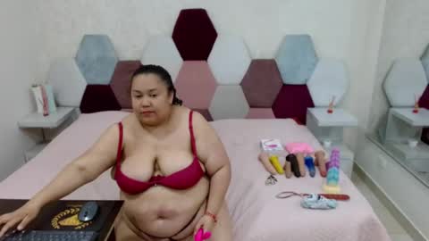 mariana online show from August 11, 12:34 am