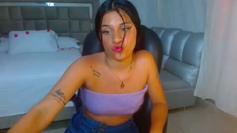 mariana online show from April 24, 6:35 pm