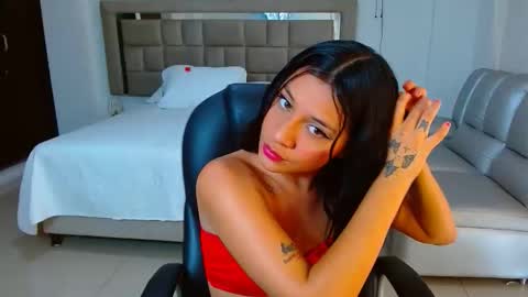 mariana online show from April 28, 2:53 pm