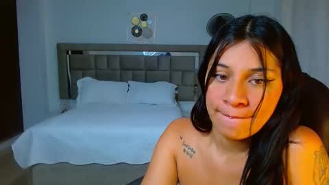 mariana online show from May 3, 3:06 pm