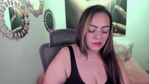 Mariana Lopez online show from August 13, 5:21 am