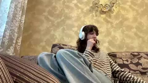Jenny online show from August 10, 3:35 pm