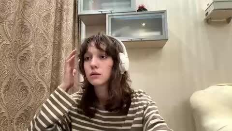 Jenny online show from August 10, 6:53 pm