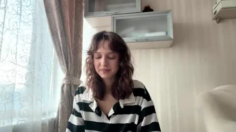 Jenny online show from August 11, 1:02 pm
