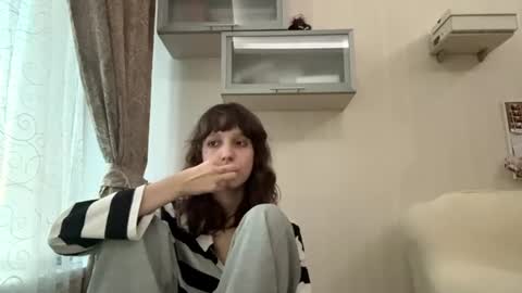 Jenny online show from August 11, 4:31 pm