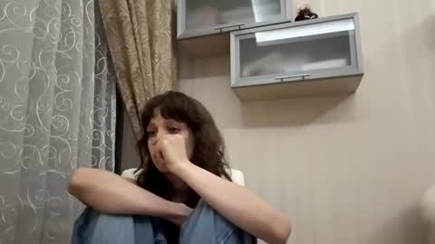 Jenny online show from August 12, 6:54 pm