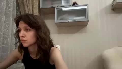 Jenny online show from August 12, 8:00 pm