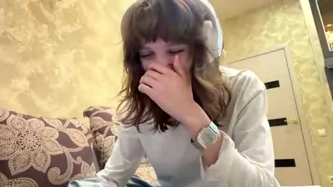 Jenny online show from August 14, 3:37 pm