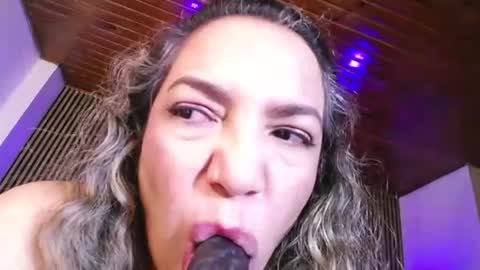 marie_hss online show from August 13, 11:41 pm