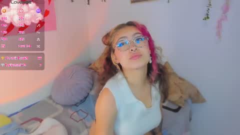 Mariee online show from July 27, 9:09 pm
