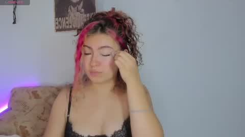Mariee online show from August 9, 9:38 pm