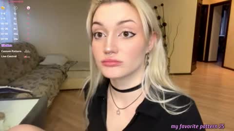 Hey Im Ash  I think together we can hit first 10 thumbs up online show from March 17, 2:55 pm