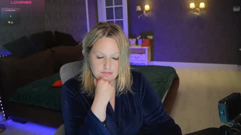 mariemlui online show from August 16, 1:48 pm