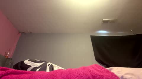 eMariexxx online show from May 16, 5:46 pm