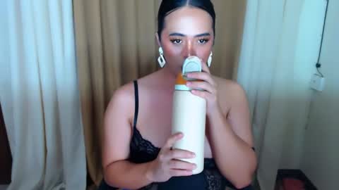 marikosue online show from July 27, 6:52 am