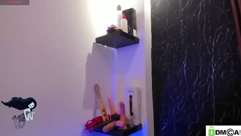 Marilyn  online show from August 6, 1:43 pm