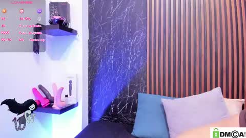 Marilyn  online show from August 11, 2:41 pm