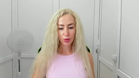 Marilyn online show from August 2, 2:24 pm